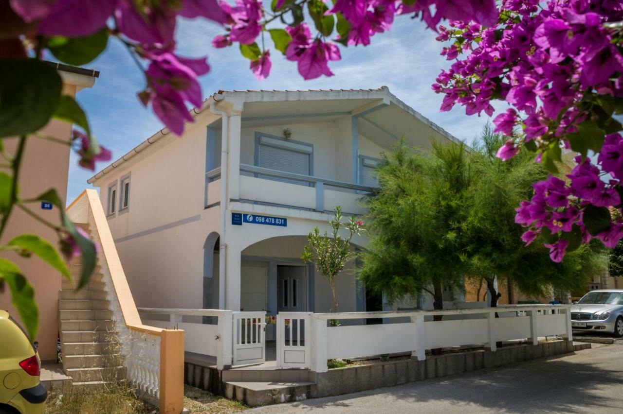 Fisa Apartments Vir Εξωτερικό φωτογραφία