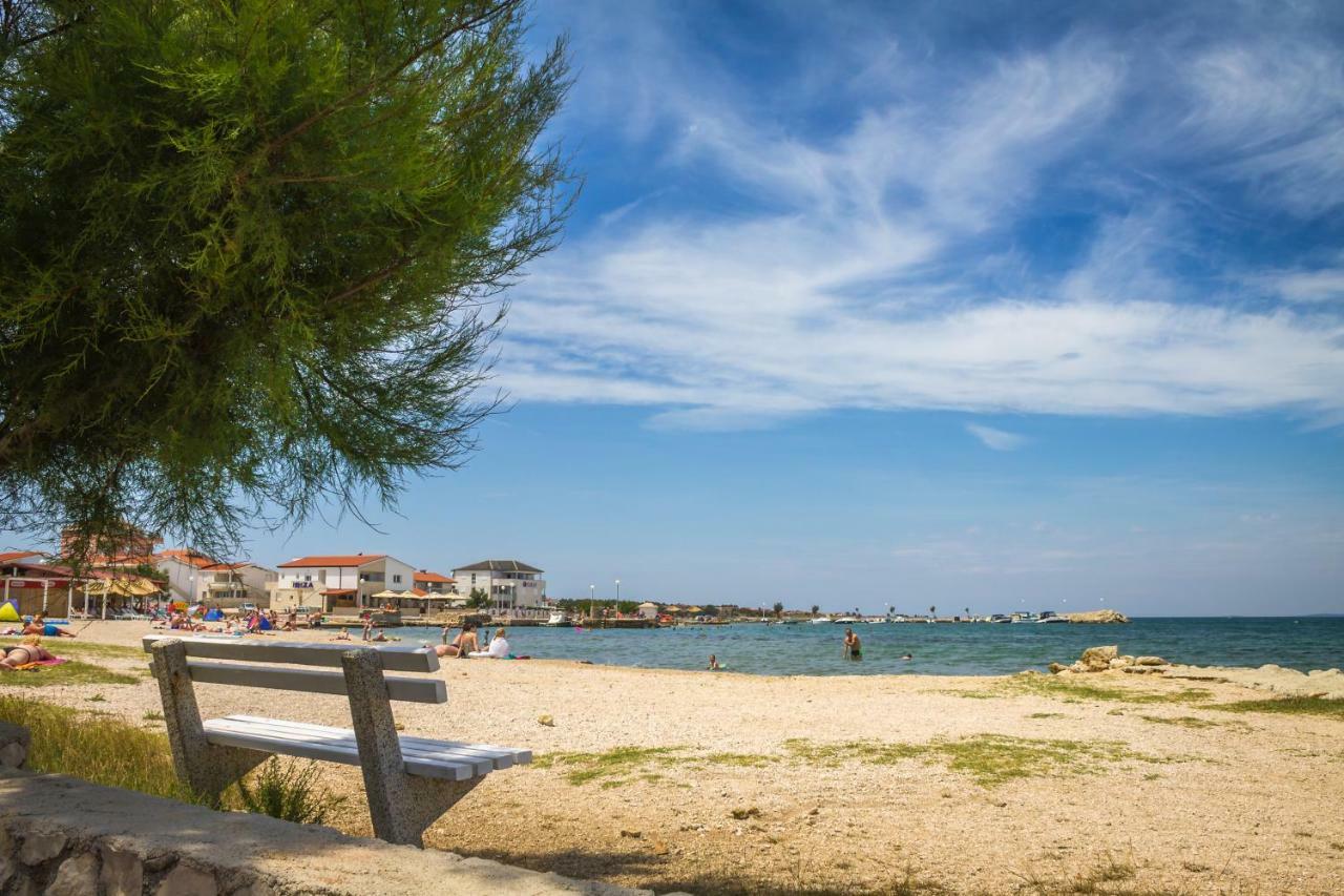 Fisa Apartments Vir Εξωτερικό φωτογραφία