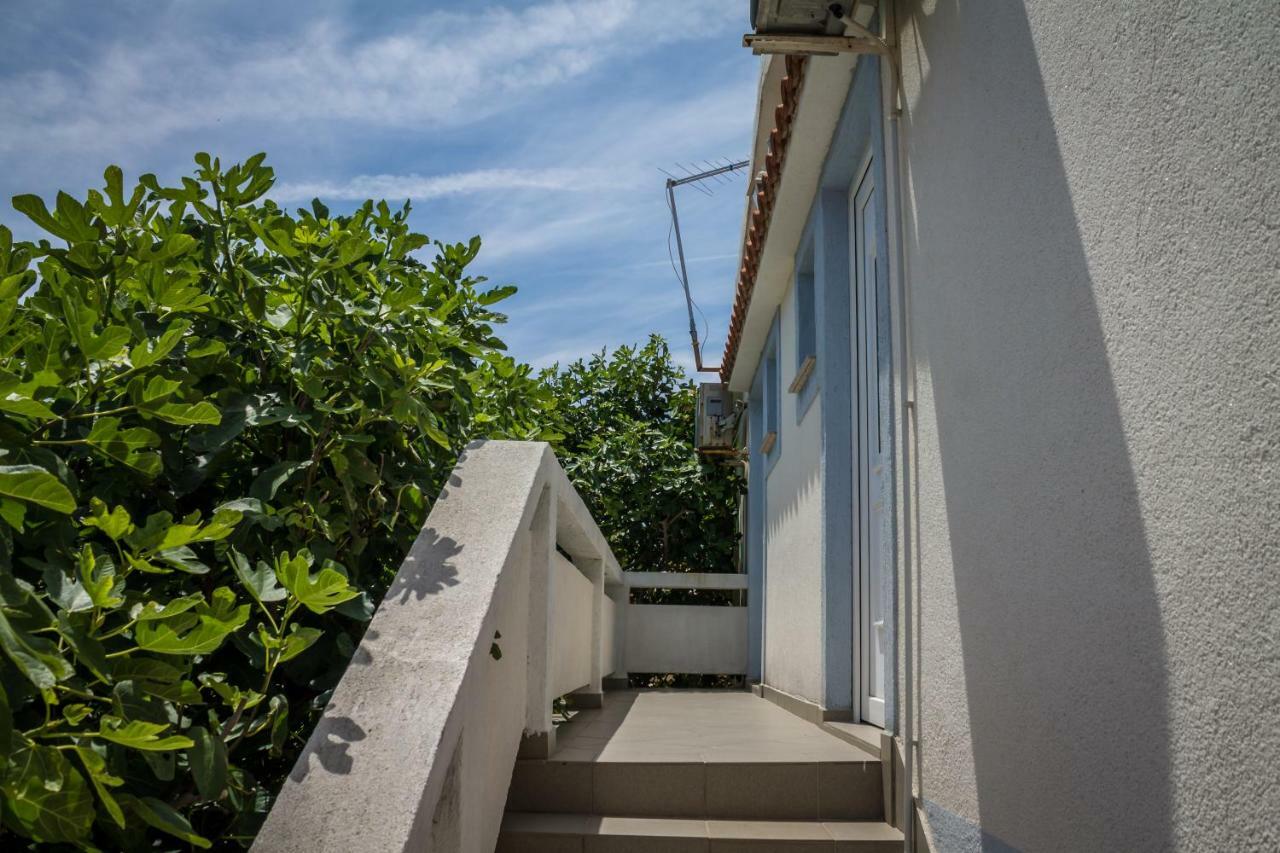 Fisa Apartments Vir Εξωτερικό φωτογραφία
